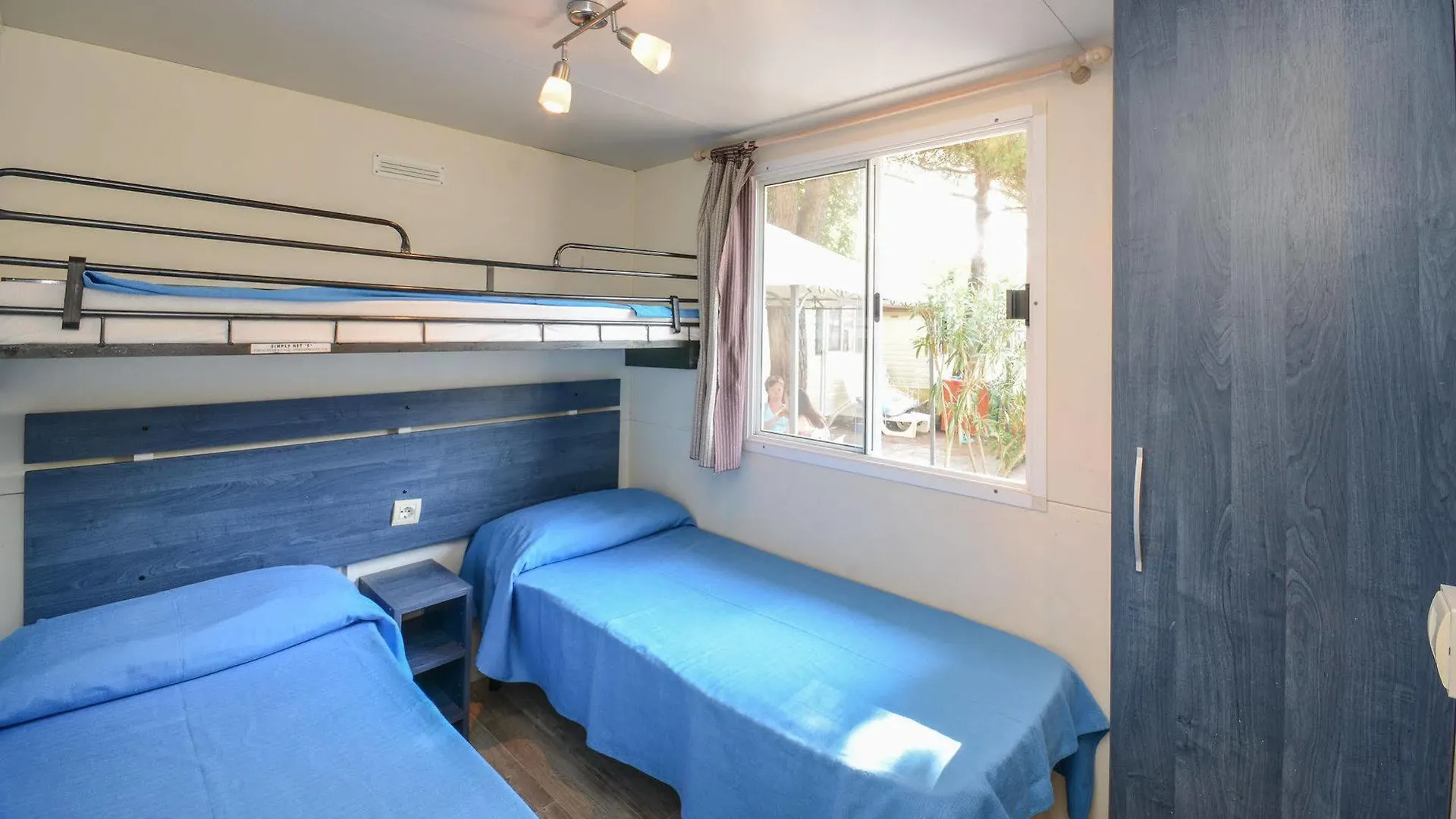 Camping Park Garda Limone sul Garda 4*,  Italy